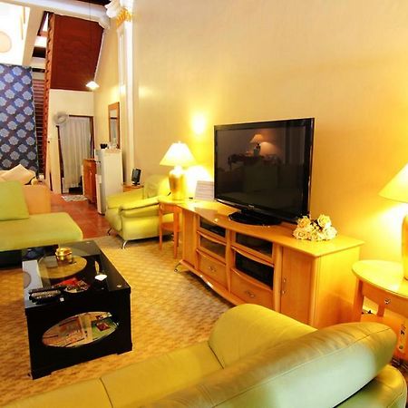 Red Inn Heritage Guest House ジョージタウン エクステリア 写真