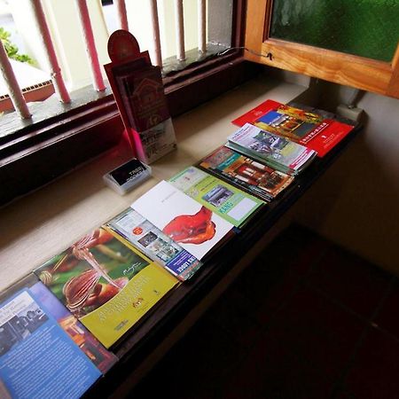 Red Inn Heritage Guest House ジョージタウン エクステリア 写真