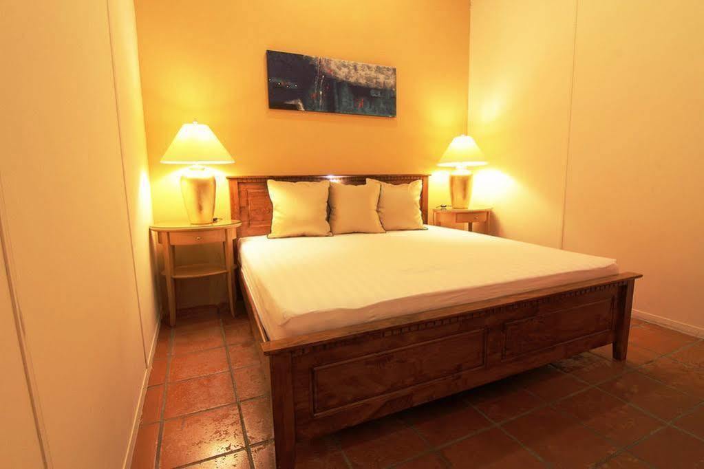 Red Inn Heritage Guest House ジョージタウン エクステリア 写真